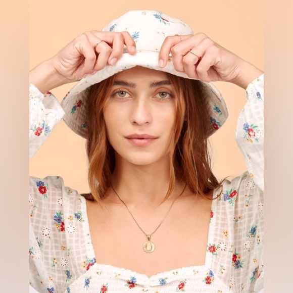 Billabong x Wrangler Floral Summery Bucket Hat ⛱️🌺🍹 - Picture 5 of 10